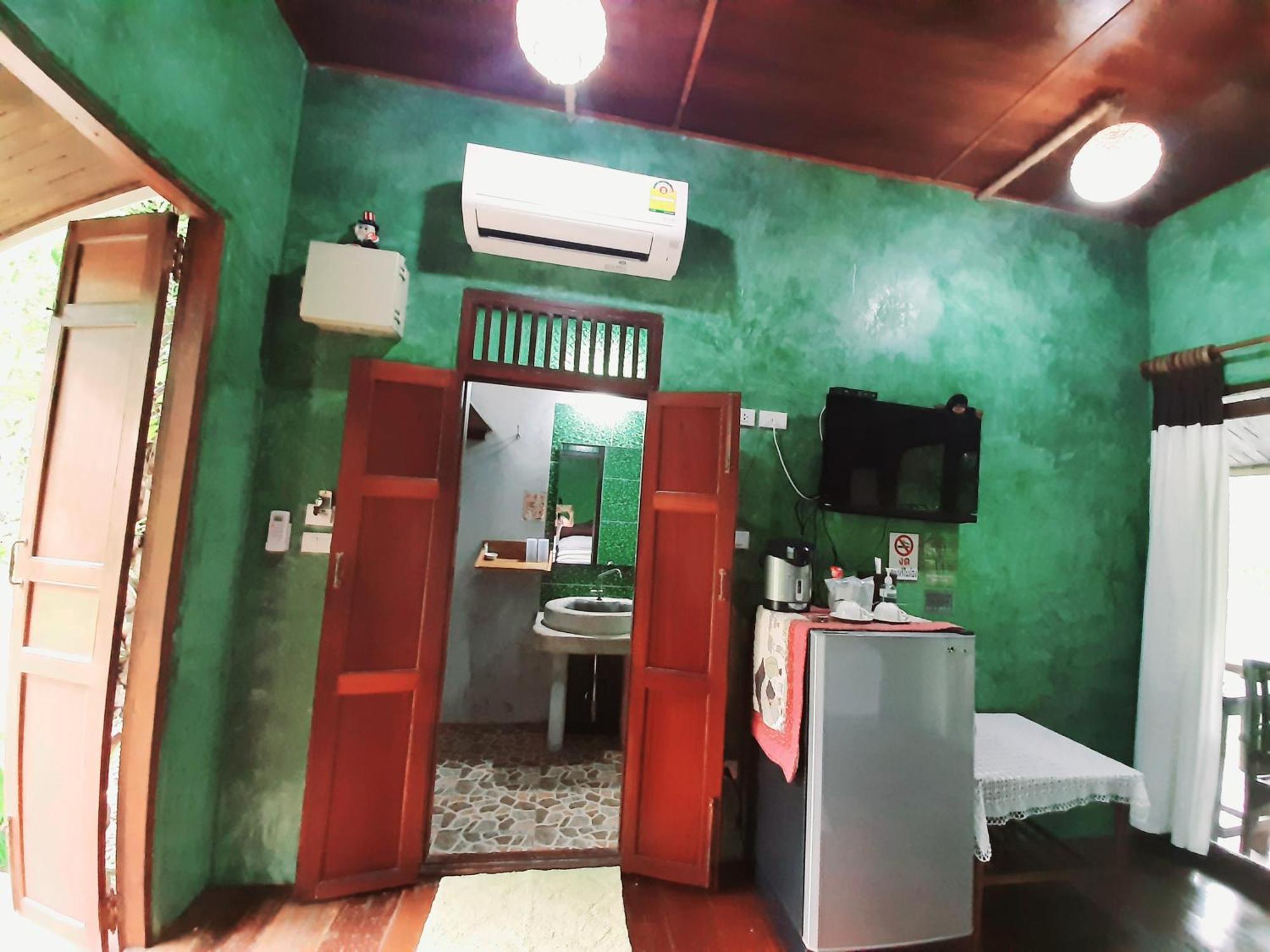 Tuaprodhome Khao Lak Bilik gambar